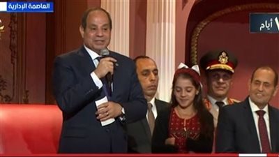 جلست إلي جواره كالأميرات.. الطفلة الفلسطينية تروي تفاصيل لقائها بالرئيس