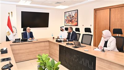 سويلم يلتقي أمين عام المدرسة الرقمية وأكاديميات المهارات بدولة الإمارات