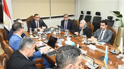 وزير الإسكان يتابع سير العمل بقطاع التخطيط والمشروعات بهيئة المجتمعات العمرانية وموقف طرح الفرص الاستثمارية بالمدن الجديدة