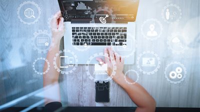 السعودية تطلق أول نظام تشغيل في العالم مدعوم بالذكاء الاصطناعي