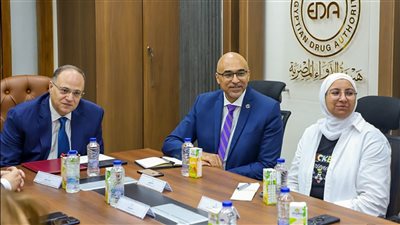هيئة الدواء تبحث آليات تنفيذ مشروع الروشتة الرقمية