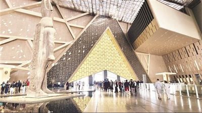 اسوشيتيد برس عن المتحف الكبير: مصر تزيح الستار عن مشروع ضخم يعزز السياحة والاقتصاد