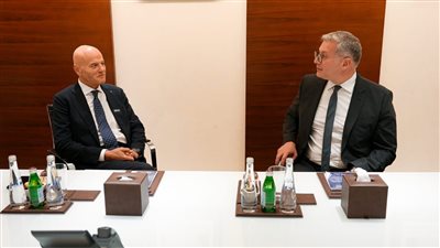 وزير البترول يبحث مع رئيس إيني الإيطالية تسريع برامج الاستكشاف والإنتاج ونقل الغاز القبرصي لمصر