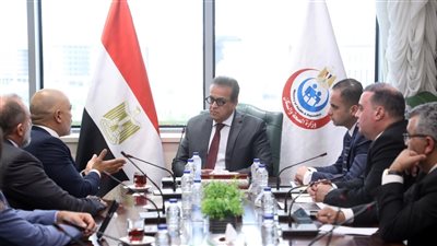 وزير الصحة يبحث مع «اتصالات مصر» تطوير المنظومة الصحية الرقمية