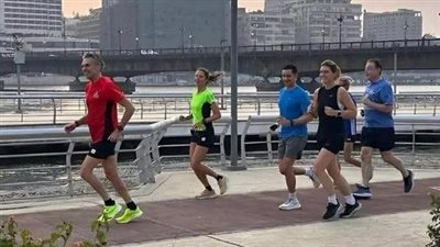 رئيسا وزراء هولندا وبلجيكا يمارسان الرياضة في ممشى أهل مصر