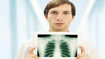 علماء روس يبتكرون عدسة نانوية ثورية قد تستبدل الأشعة السينية في الطب