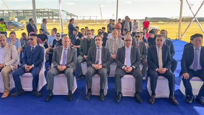 باستثمارات 20.5 مليون دولار.. رئيس «اقتصادية قناة السويس» يشهد وضع حجر أساس مصنعين بالقنطرة غرب