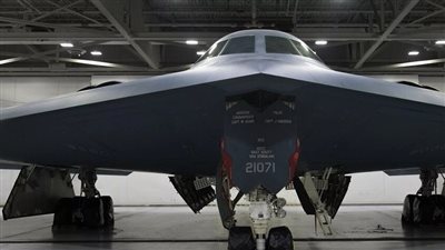 ترامب: الولايات المتحدة طلبت الحصول على نسخ مطورة من قاذفات بي-2