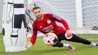 استبعاد لوكا زيدان من معسكر منتخب الجزائر قبل مواجهة السعودية