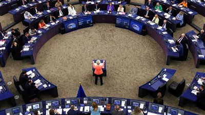 تحت ضغط الشركات الكبرى.. الاتحاد الأوروبي يتراجع عن تشديد 