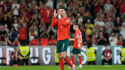 رونالدو يطلب من جماهير إيرلندا صيحات الاستهجان قبل مواجهة تصفيات كأس العالم