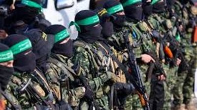 الفصائل الفلسطينية تسلّم جثة أسير إسرائيلي للصليب الأحمر