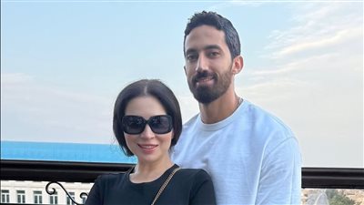 مي عز الدين وأحمد تيمور ينشران أول صور من شهر العسل