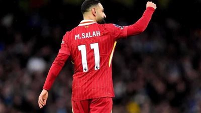 أسطورة ليفربول يكشف السبب الحقيقي للوضع الكارثي في الفريق ويبرئ محمد صلاح