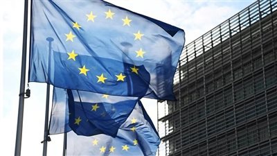 سفير روسي: الأوروبيون ضد أي اتفاق لتسوية الأزمة الأوكرانية ويريدون استمرار الحرب