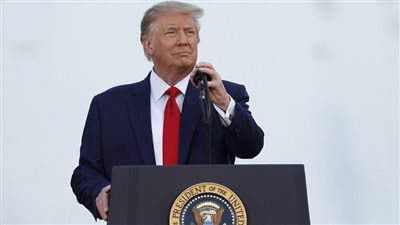 البيت الأبيض يوضح تصريحات ترامب بعد وصفه نوابًا ديمقراطيين بـ