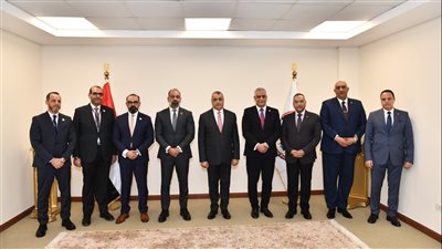 وزير الدولة للإنتاج الحربي يشهد مراسم توقيع عقود للتعاون المشترك في المجال العسكري
