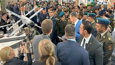 وزير الدفاع المصري يتفقد سلاحا روسيا خطيرا