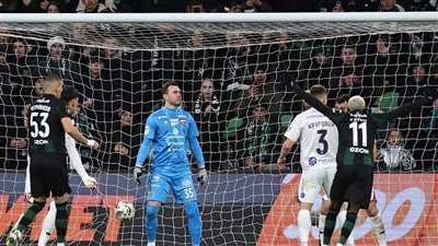 كراسنودار يهزم تسيسكا موسكو ويستعيد صدارة الدوري 