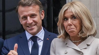 بريجيت ماكرون تصف ناشطات نسويات بـ