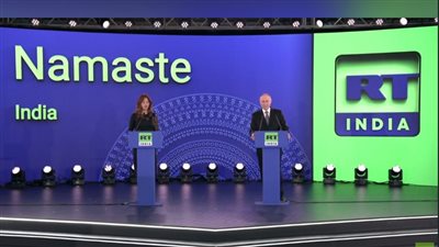 بوتين يطلق بث قناة 