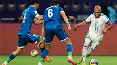 الجزائر تهزم العراق وتنتزع صدارة المجموعة الرابعة في كأس العرب
