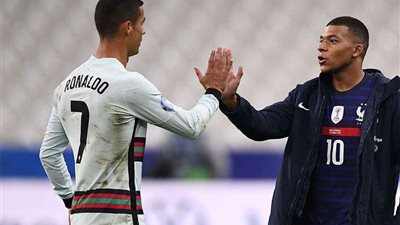 مبابي يلاحق كريستيانو رونالدو ويقترب من تحطيم رقم تاريخي 