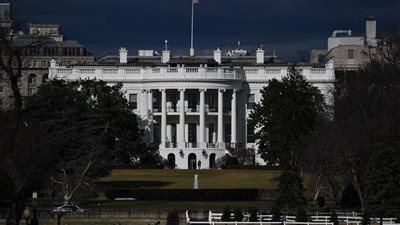 البيت الأبيض: أمضينا مؤخرا أكثر من 30 ساعة في محادثات مع الروس والأوروبيين والأوكرانيين