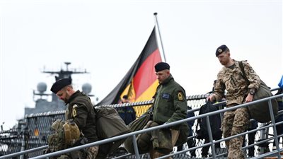 وزير الدفاع الألماني: توريد أنظمة تسليح للجيش تتزايد والبرلمان سينظر في مشاريع بقيمة 50 مليار يورو