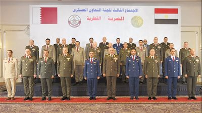 الفريق أحمد خليفة رئيس أركان حرب القوات المسلحة يلتقى رئيس أركان القوات المسلحة القطرية