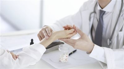 حاكمة نيويورك تعلن التوصل إلى اتفاق لإقرار تشريع يسمح بالانتحار بمساعدة طبية