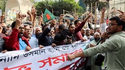 مقتل زعيم طلابي.. استنفار أمني وموجة غضب واسعة تجتاح بنغلادش