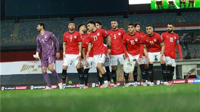 رحلة النجمة الثامنة تبدأ الليلة.. اتحاد الكرة يدعم الفراعنة قبل مواجهة زيمبابوي