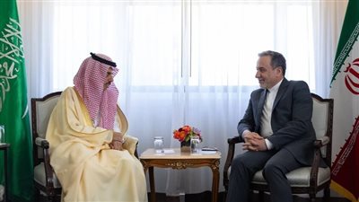 عراقجي وبن فرحان يناقشان اليمن ولبنان والاعتداءات الإسرائيلية