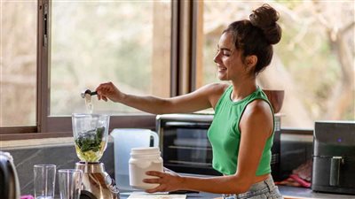 مكملات الكولاجين.. ما الأفضل: المساحيق أم الكبسولات أم المشروبات؟