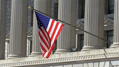 ويتاكر: الولايات المتحدة ستدرس بشكل شامل محاولة هجوم كييف على مقر إقامة بوتين