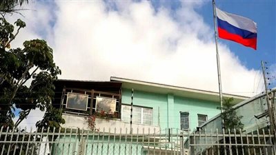 السفارة الروسية: لا أضرار بمبنى السفارة في كاراكاس جراء الضربات الأمريكية