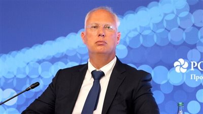 دميترييف يندد بصمت فون دير لاين على احتجاز مادورو