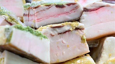 علماء صينيون يدحضون أضرار الدهون الحيوانية