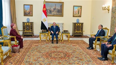 المحطة الثانية للجولة الترويجية لكأس العالم.. الرئيس السيسي يستقبل وفد 