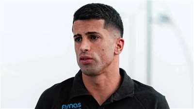 برشلونة يوجه رسالة عاجلة إلى نجم الهلال السعودي