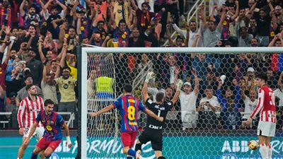 برشلونة يكتسح بلباو ويبلغ نهائي كأس السوبر الإسباني 