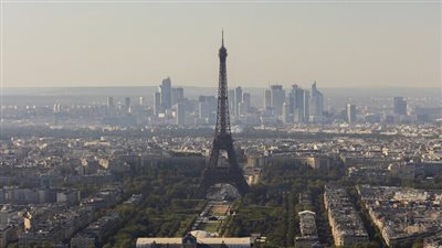 فرنسا تفتح باب التجنيد الطوعي لنظام خدمة عسكرية جديد