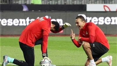 عصام الحضري يوجه رسالة إلى الشناوي قبل مباراة السنغال