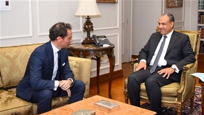 وزير الخارجية يلتقى ممثل سكرتير عام حلف الناتو لشئون الجوار الجنوبي