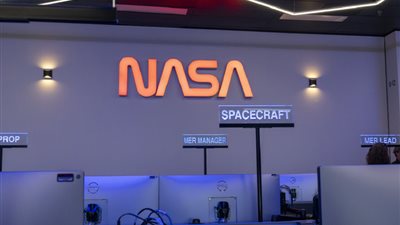 بعد أكثر من نصف قرن.. ناسا تستعد لعودة تاريخية إلى القمر