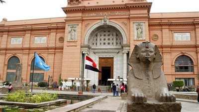 المؤبد لمفتش آثار اختلس 370 قطعة من متحف الحضارة