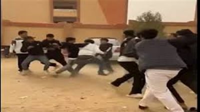 بسبب كرة القدم.. الأمن يضبط 6 طلاب تشاجروا أمام مدرسة بالجيزة
