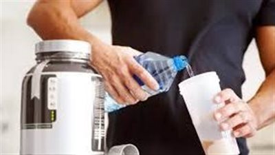 هل تساعد مخفوقات البروتين على إنقاص الوزن؟