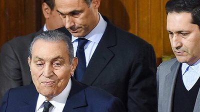 علاء مبارك يوجه رسالة لإبراهيم عيسى بسبب تصريحات طالته وشقيقه جمال